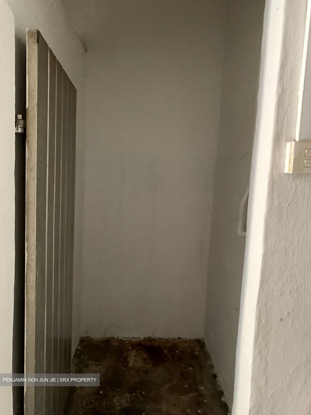 Changi Road (D14), Shop House #483658811